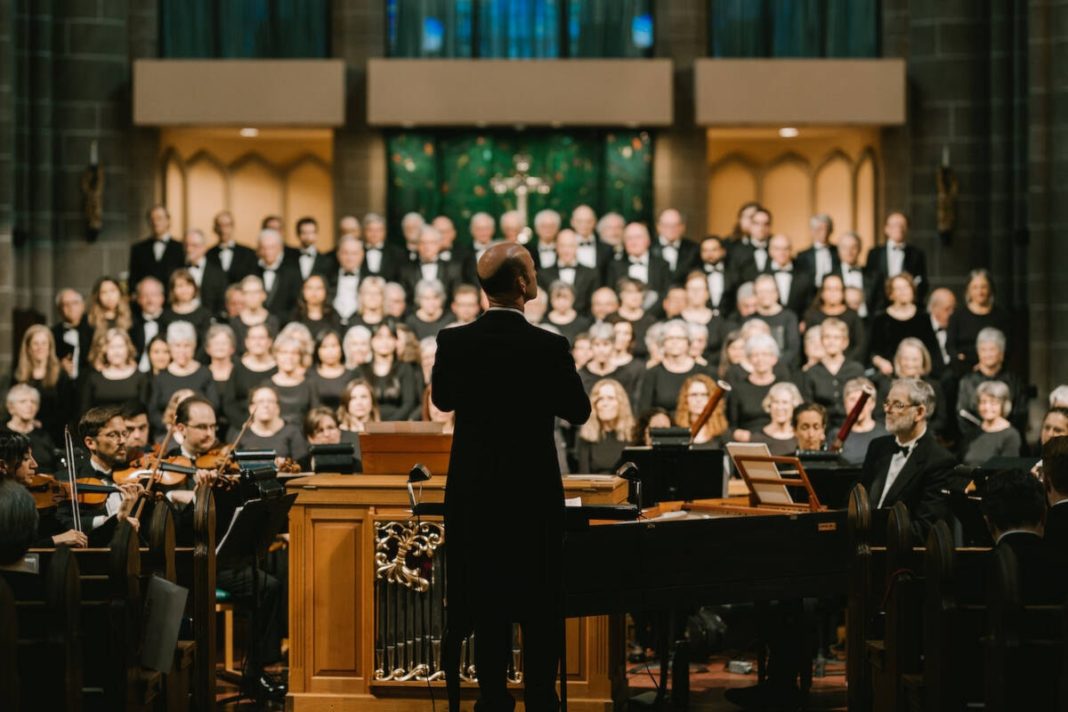 Victoria Choral Society explores tales of world conflict and immigration