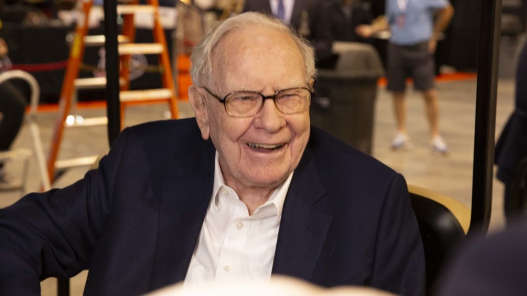 Warren Buffett breaks down how to repeat his success and return 50% a year 