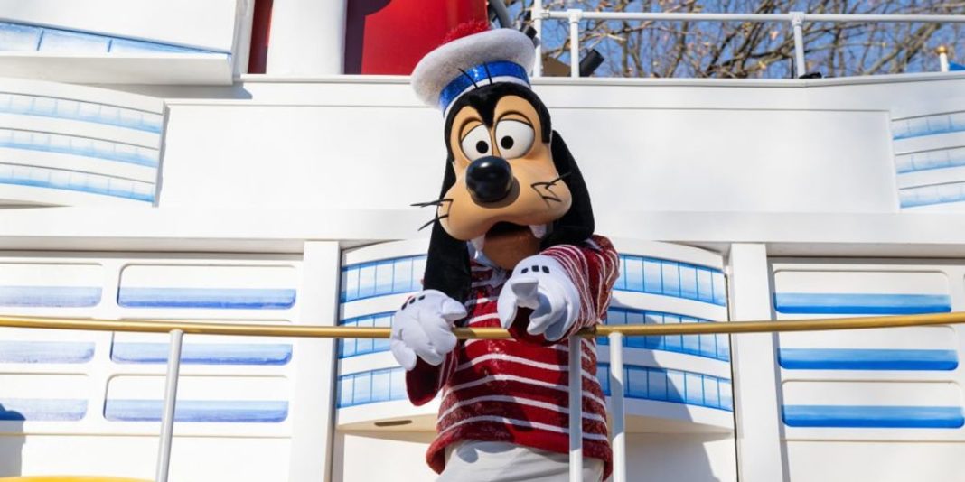 'I guess he doesn’t want us here': Police called after Goofy says grandmother groped him at Disney World | Blaze Media