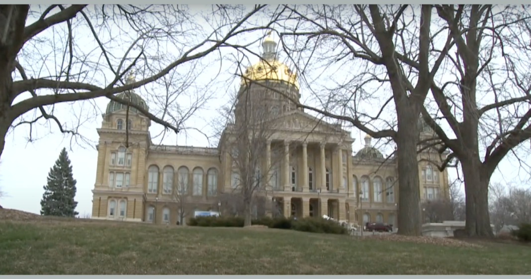 Iowa Supreme Court Upholds 6-Week Abortion Ban | The Gateway Pundit | by Margaret Flavin