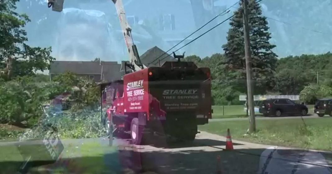 MA: OVERNIGHT TORNADO HITS NORTH ATTLEBORO