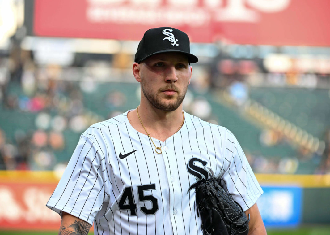 Padres, in search of more starting pitching, pursuing White Sox’s Garrett Crochet