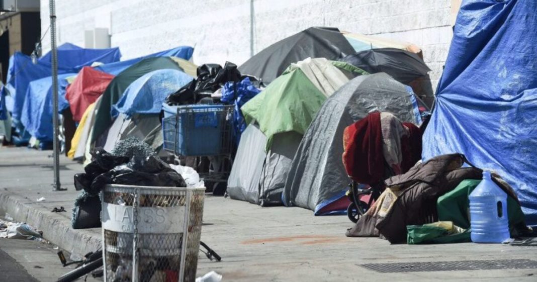 REPORT: Luxury Tower Being Built on Skid Row in Los Angeles to House Homeless People - Will Include a Gym, Cafe and Art Studio | The Gateway Pundit | by Mike LaChance