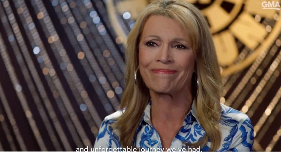 Watch: Vanna White Breaks Down in Tears as She Says Goodbye to Pat Sajak