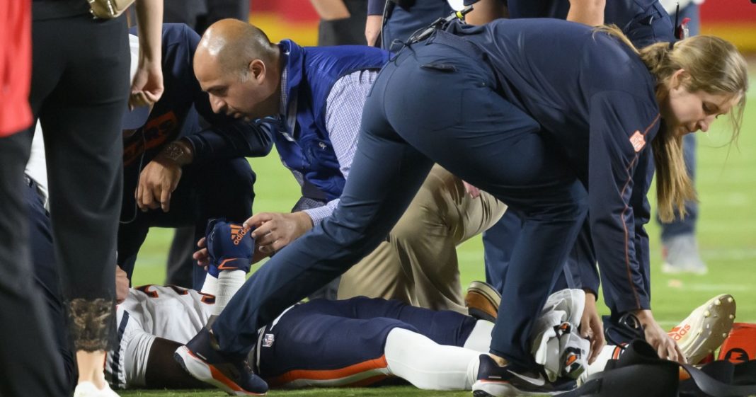 Bears' Douglas Coleman III taken off field on stretcher after tackle against Chiefs