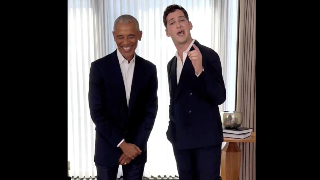 Comedian Cracks Up Obama With Spot-On Obama Impression