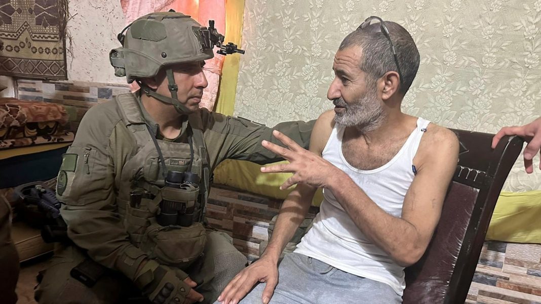 Israeli forces rescue hostage from Hamas tunnel after 326 days of captivity | Video