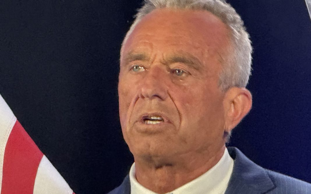 Robert F. Kennedy, Jr.: I Reached Out to Kamala to Talk about the Health Crisis and Important Issues - 