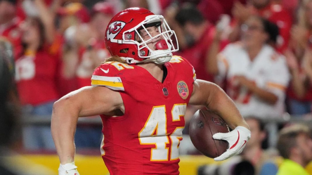 Fantasy football waiver wire, Week 3 picks: Players to add, targets include Carson Steele, Quentin Johnston