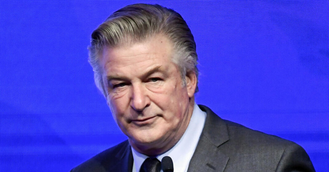 Alec Baldwin returns to 