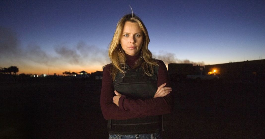 Journalist Lara Logan, formerly of CBS News, appears in Camp Victory in Baghdad, Iraq November 17, 2006.