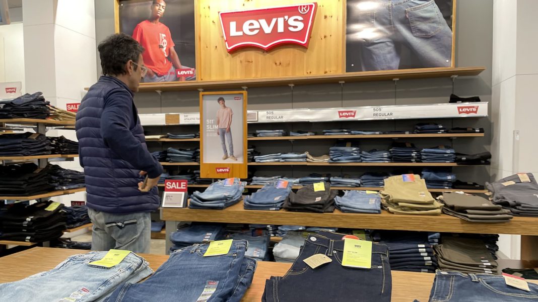 Levi Strauss trims guidance as it weighs sale of Dockers business