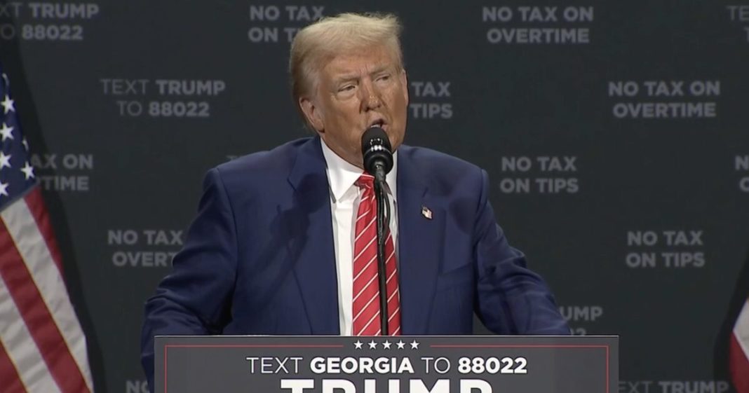 Trump Celebrates Georgia's Historic First-Day Turnout, Urges MAGA Supporters to Flood the Polls Early | The Gateway Pundit | by Jim Hᴏft