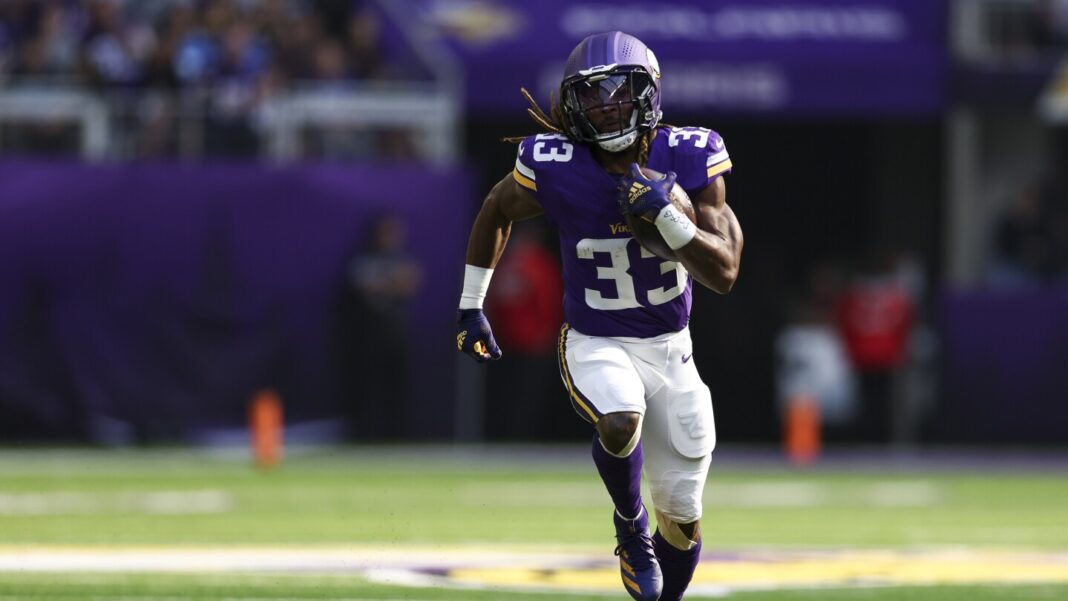 Vikings list Aaron Jones, T.J. Hockenson as limited participants in practice